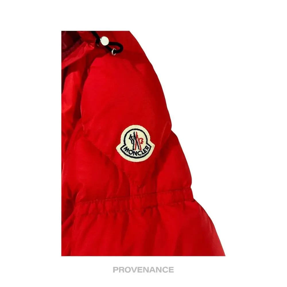 Moncler brel down